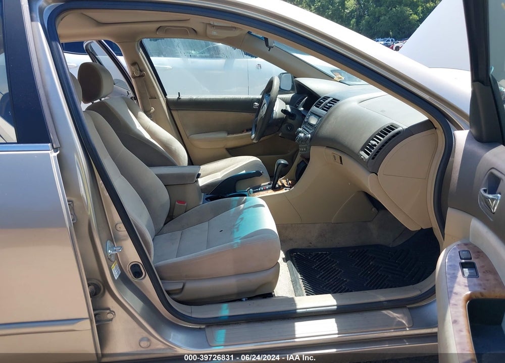 2003 HONDA ACCORD 2.4 EX VIN: JHMCM56673C061048
