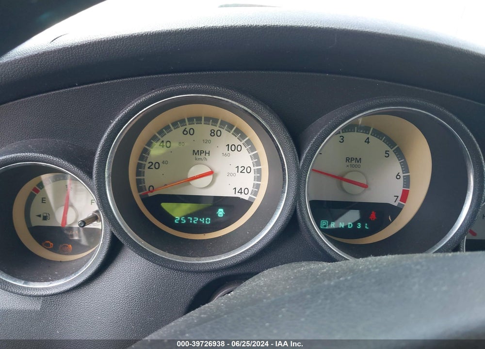 2008 DODGE CHARGER VIN: 2B3KA43RX8H166638