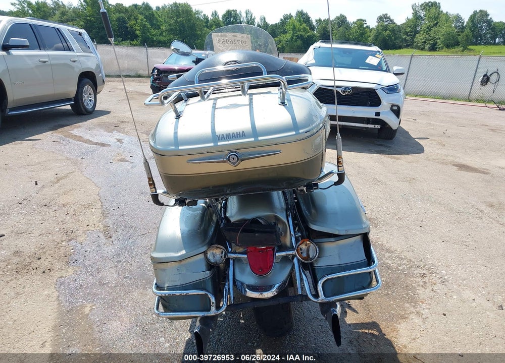 2001 YAMAHA XVZ13 TF VIN: JYAVP04EX1A004460