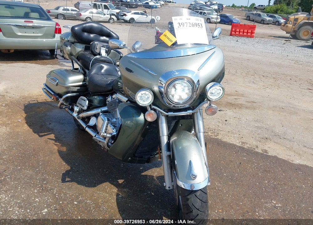 2001 YAMAHA XVZ13 TF VIN: JYAVP04EX1A004460