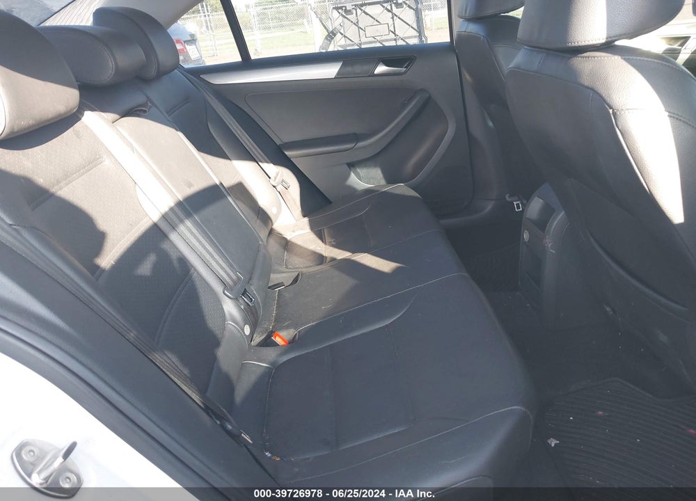2017 VOLKSWAGEN JETTA 1.4T SE VIN: 3VWDB7AJ0HM271416
