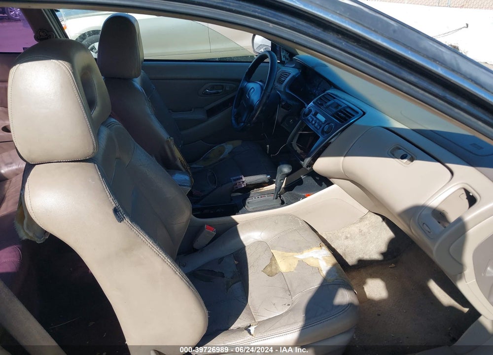 2001 HONDA ACCORD 3.0 EX VIN: 1HGCG22521A009180