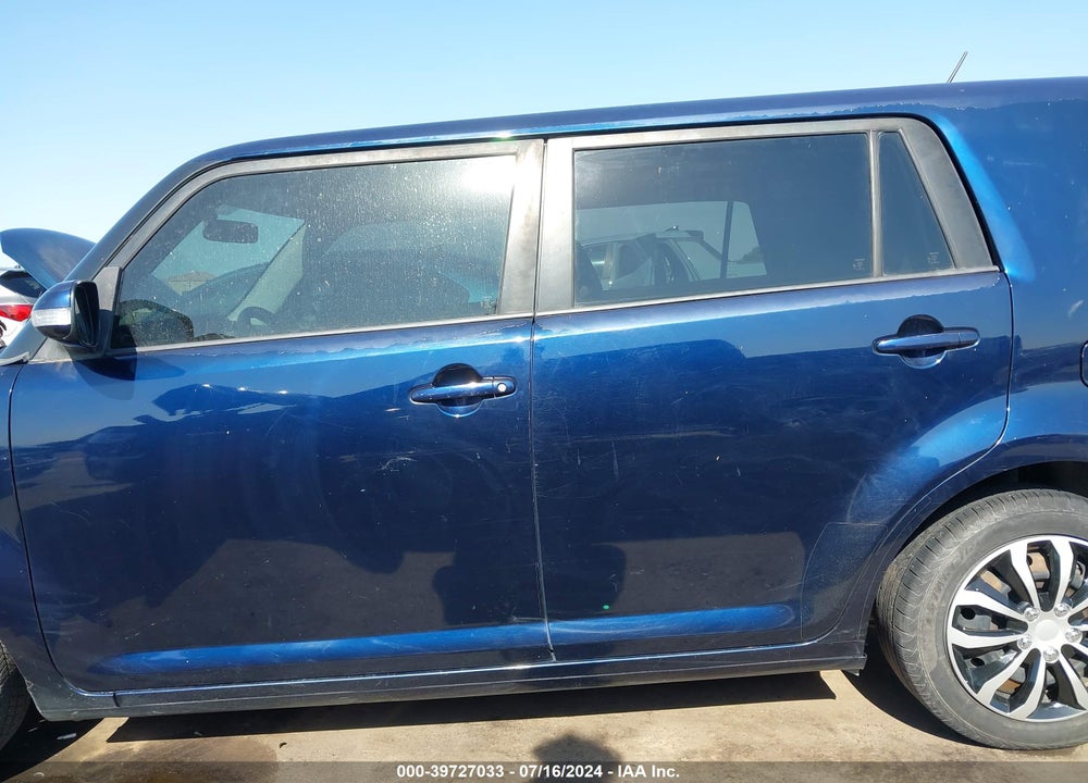 2008 SCION XB VIN: JTLKE50E981060355
