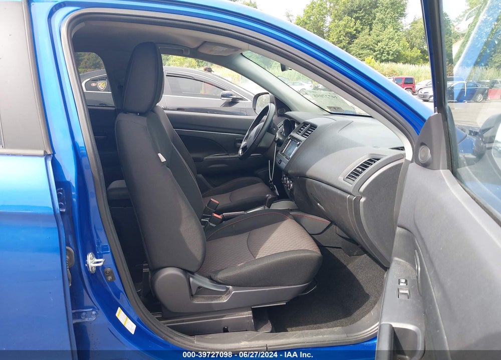 2018 MITSUBISHI OUTLANDER SPORT 2.0 LE VIN: JA4AP3AU2JZ025217