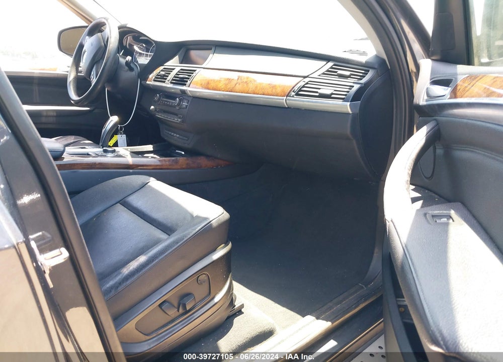 2011 BMW X5 XDRIVE35D VIN: 5UXZW0C53BL660000