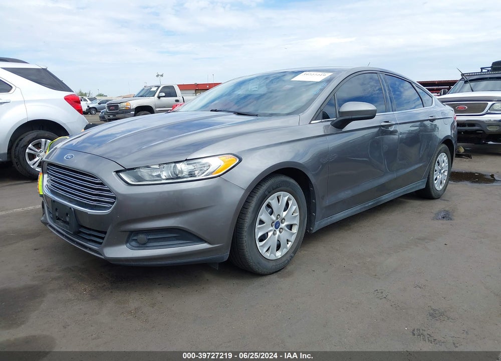 2013 FORD FUSION S VIN: 3FA6P0G72DR108351