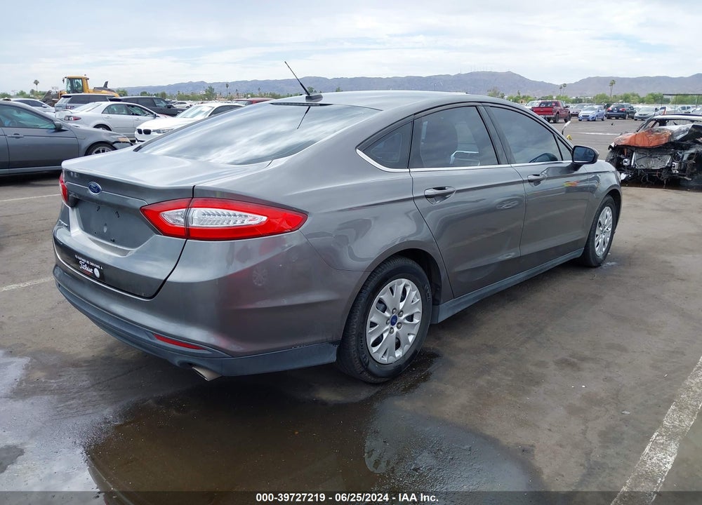 2013 FORD FUSION S VIN: 3FA6P0G72DR108351
