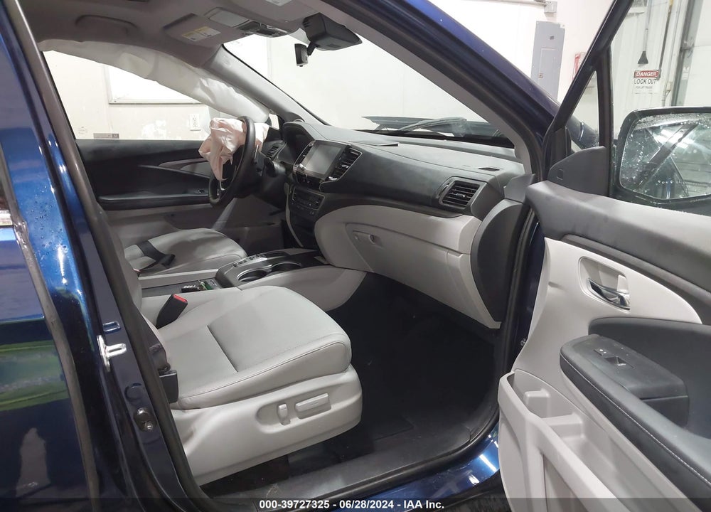 2023 HONDA RIDGELINE RTL-E VIN: 5FPYK3F74PB002825