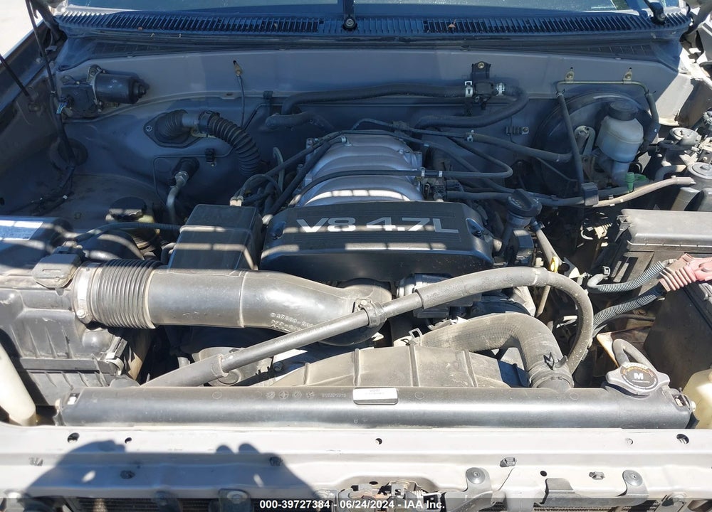 2000 TOYOTA TUNDRA SR5 V8 VIN: 5TBRT341XYS007736