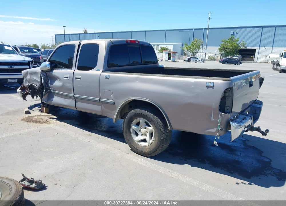2000 TOYOTA TUNDRA SR5 V8 VIN: 5TBRT341XYS007736