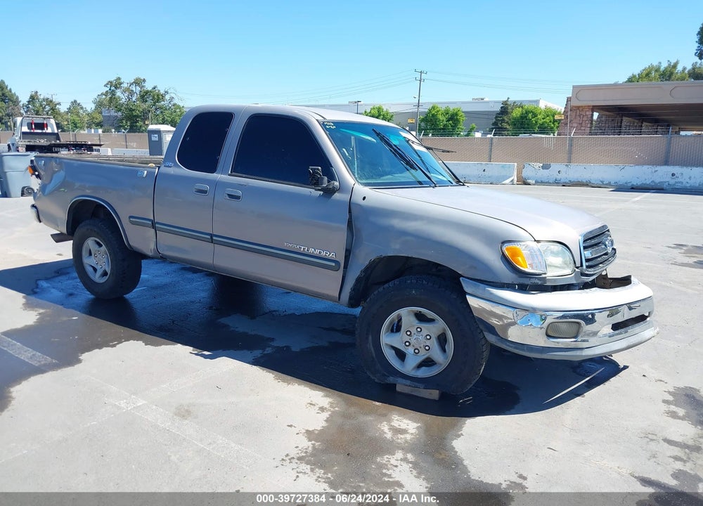 2000 TOYOTA TUNDRA SR5 V8 VIN: 5TBRT341XYS007736