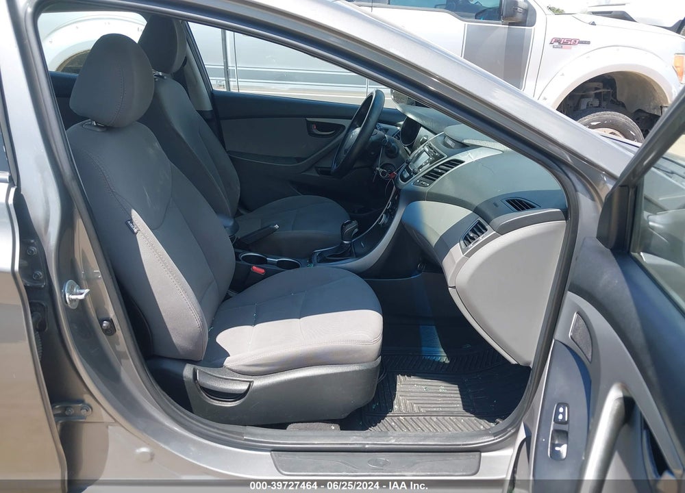 2014 HYUNDAI ELANTRA SE VIN: 5NPDH4AE7EH506754