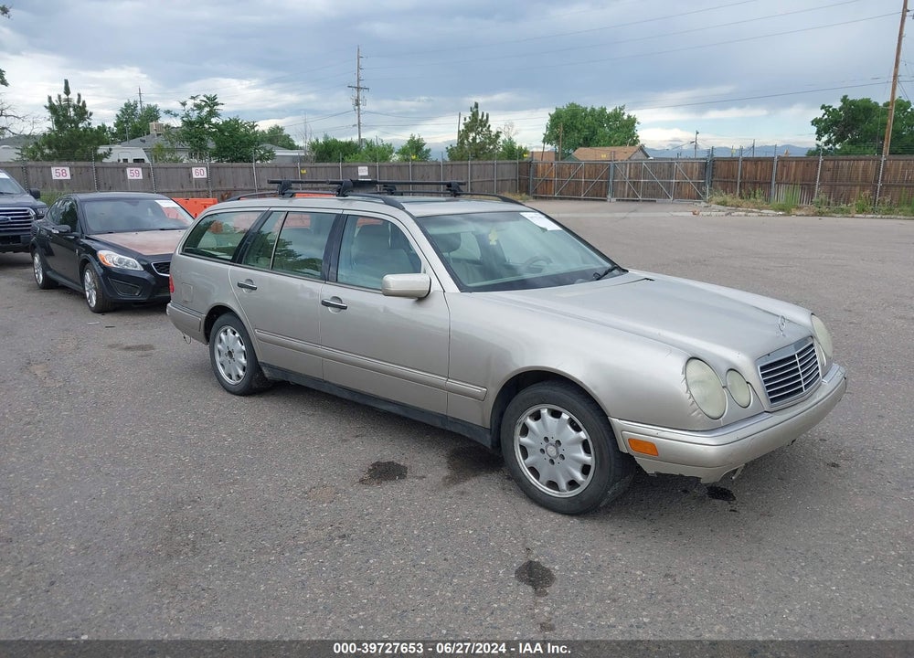 1999 MERCEDES-BENZ E 320 AWD VIN: WDBJH82F5XX018233