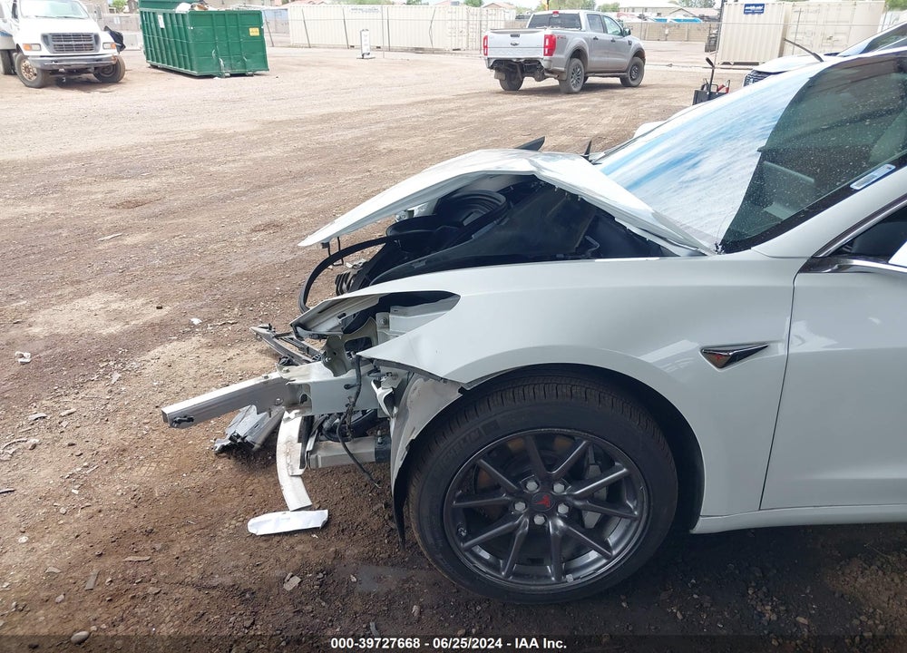 2018 TESLA MODEL 3 LONG RANGE/MID RANGE VIN: 5YJ3E1EA6JF162160