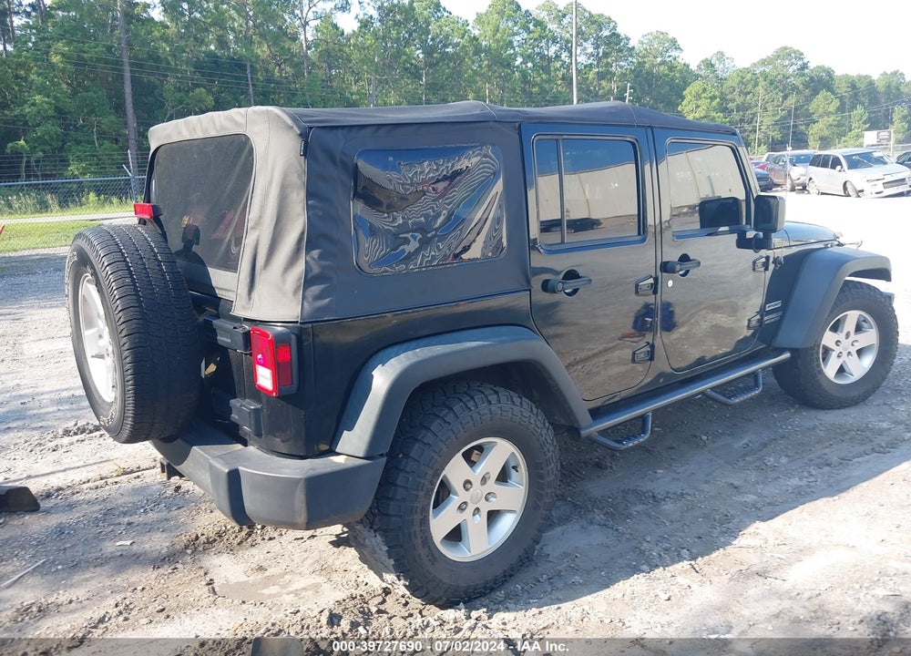 2014 JEEP WRANGLER UNLIMITED SPORT VIN: 1C4HJWDG2EL195521