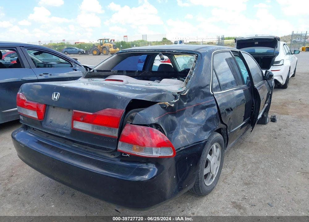 2001 HONDA ACCORD 2.3 LX VIN: 3HGCG56441G700084