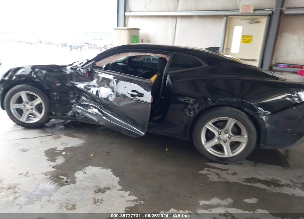 2017 CHEVROLET CAMARO 1LT VIN: 1G1FB1RSXH0186620