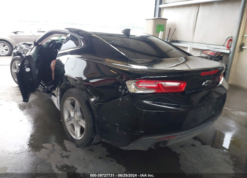 2017 CHEVROLET CAMARO 1LT VIN: 1G1FB1RSXH0186620
