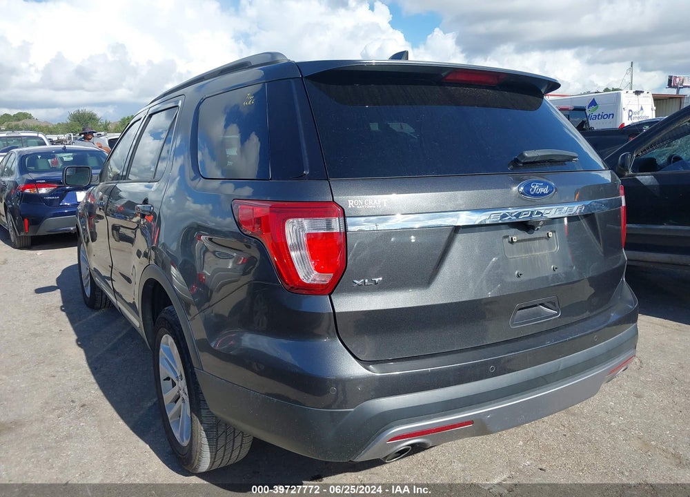 2017 FORD EXPLORER XLT VIN: 1FM5K7D85HGC76472
