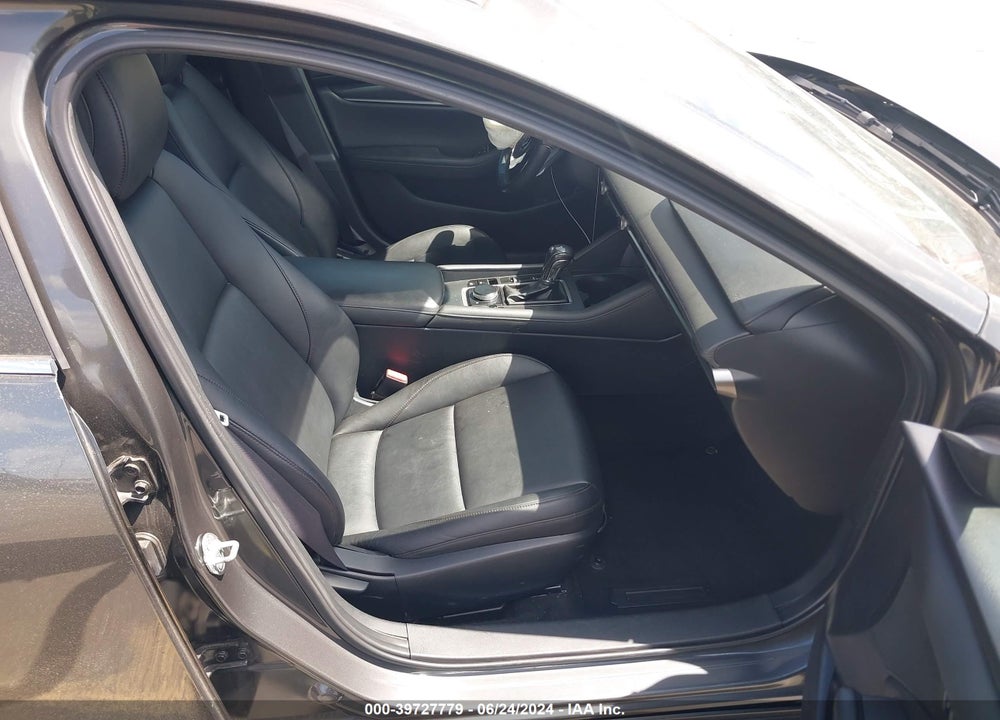 2020 MAZDA 3 VIN: JM1BPALM7L1174025