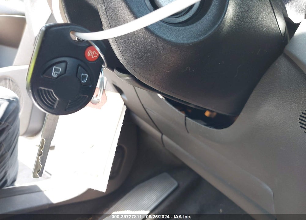 2015 FORD ESCAPE SE VIN: 1FMCU0G70FUB25159