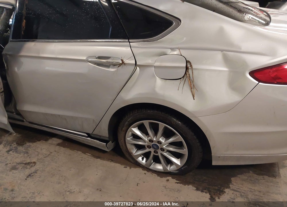 2017 FORD FUSION VIN: 3FA6P0PUXHR372400