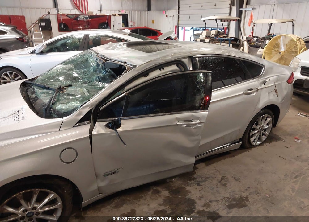 2017 FORD FUSION VIN: 3FA6P0PUXHR372400