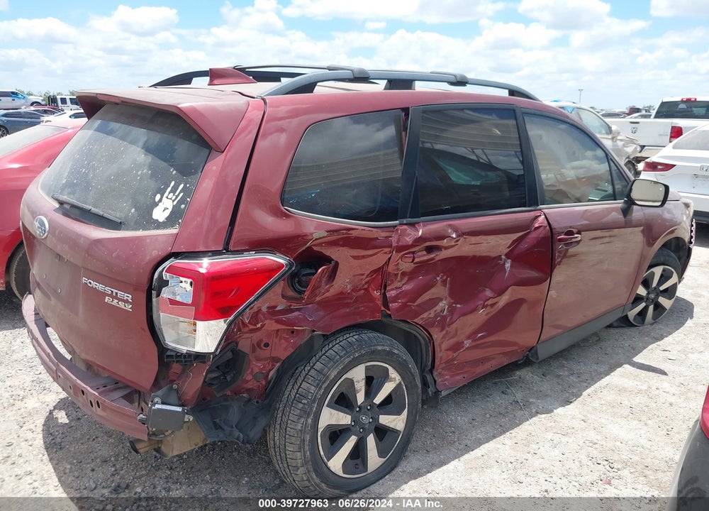 2017 SUBARU FORESTER PREMIUM VIN: JF2SJAGC3HH568754