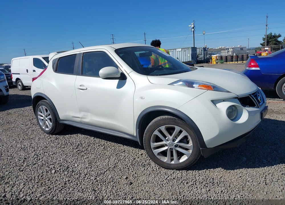 2011 NISSAN JUKE SV VIN: JN8AF5MR8BT008250