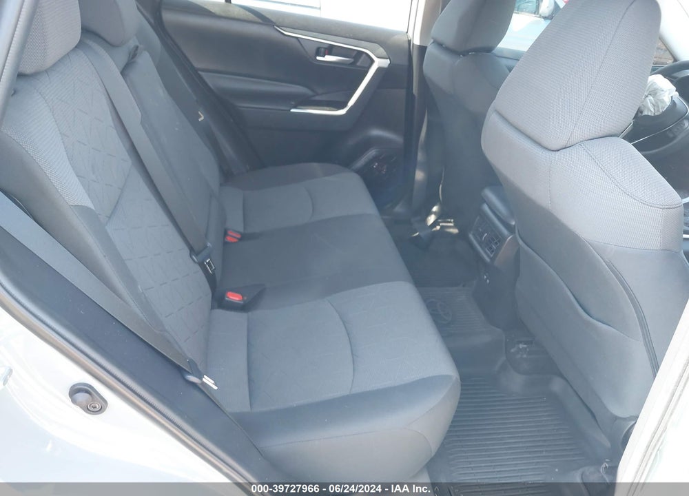 2020 TOYOTA RAV4 XLE VIN: 2T3W1RFV5LW072889