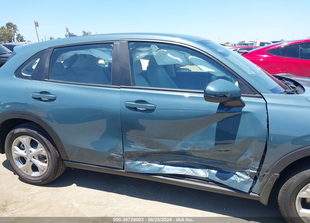 2024 HONDA HR-V 2WD LX VIN: 3CZRZ1H30RM757311