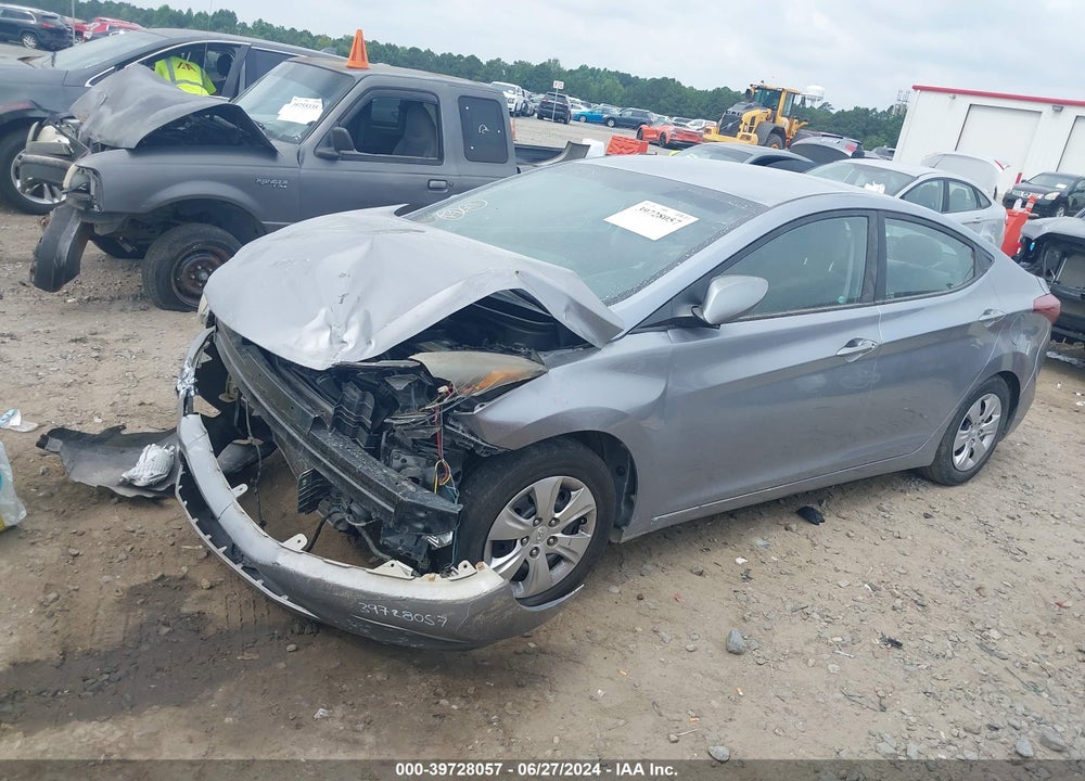 2016 HYUNDAI ELANTRA SE VIN: 5NPDH4AE2GH752341