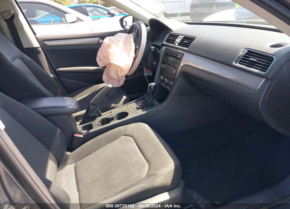 2012 VOLKSWAGEN PASSAT 2.5L S VIN: 1VWAP7A39CC010575