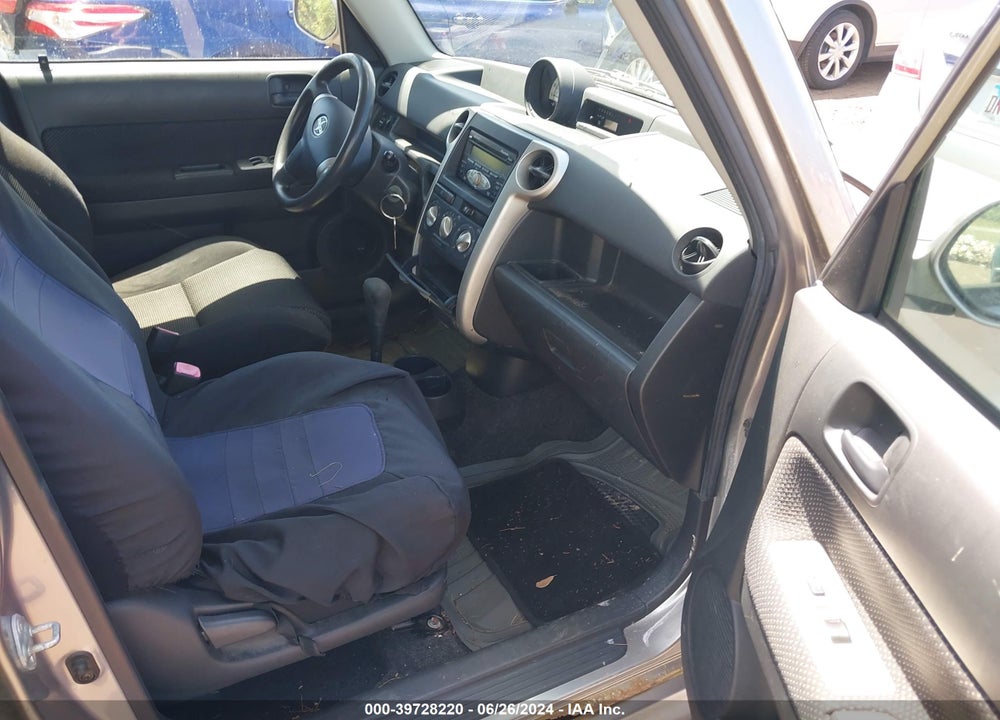 2006 SCION XB VIN: JTLKT324264041768