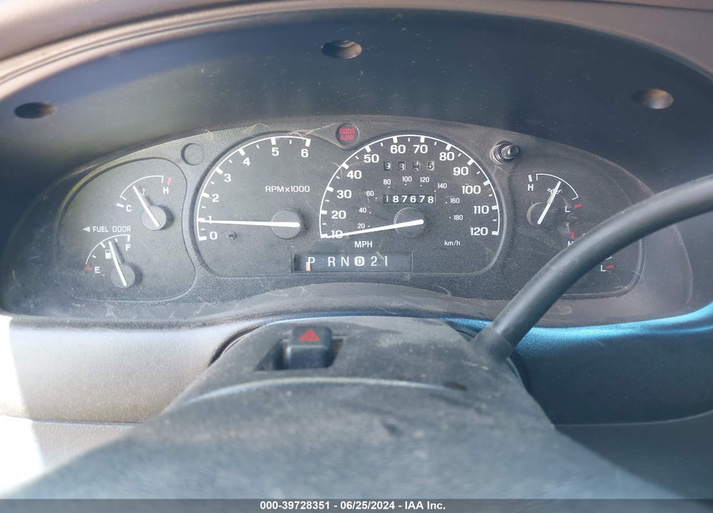 2001 FORD RANGER EDGE/XL/XLT VIN: 1FTYR14U11TA58095