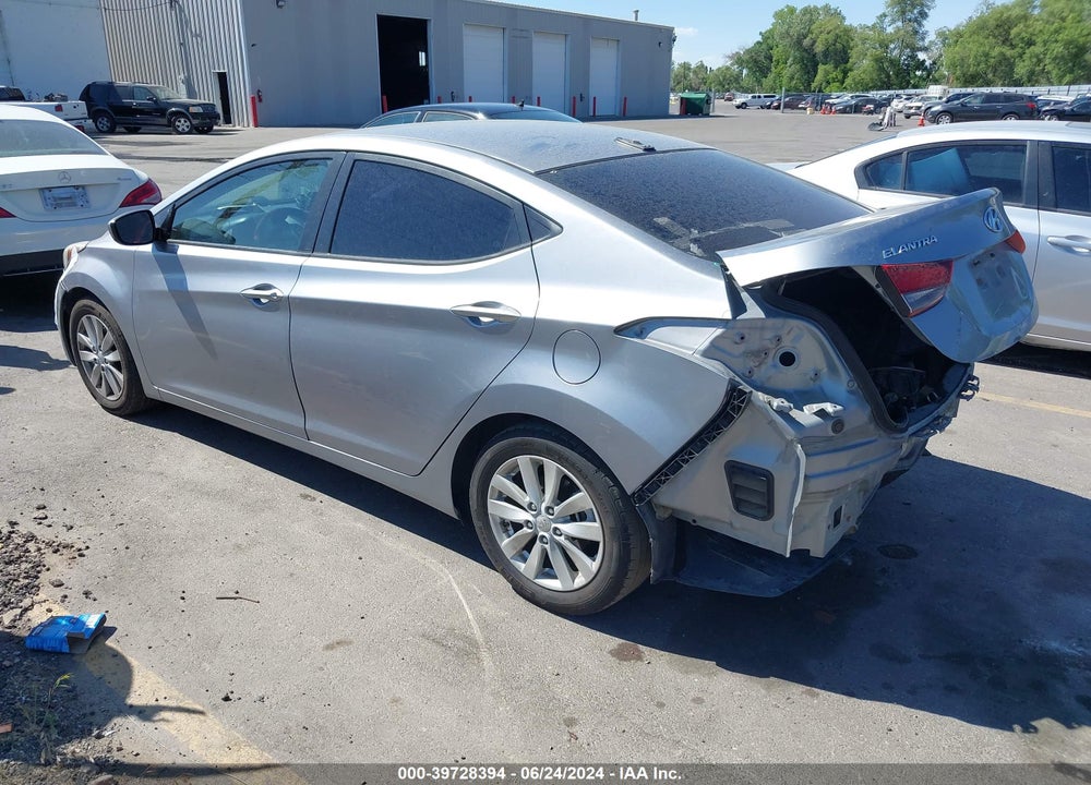 2016 HYUNDAI ELANTRA SE VIN: 5NPDH4AE6GH686053