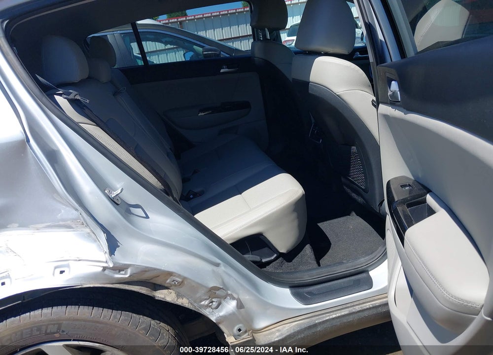 2021 KIA SPORTAGE EX VIN: KNDPNCAC0M7897862