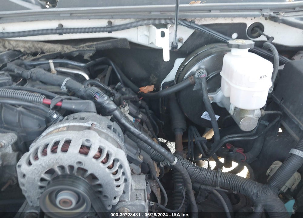 2013 CHEVROLET SUBURBAN 1500 LT VIN: 1GNSKJE74DR199013