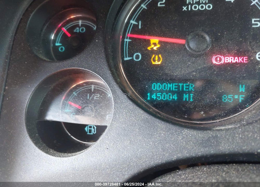 2013 CHEVROLET SUBURBAN 1500 LT VIN: 1GNSKJE74DR199013
