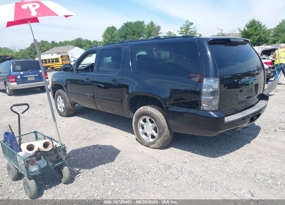2013 CHEVROLET SUBURBAN 1500 LT VIN: 1GNSKJE74DR199013