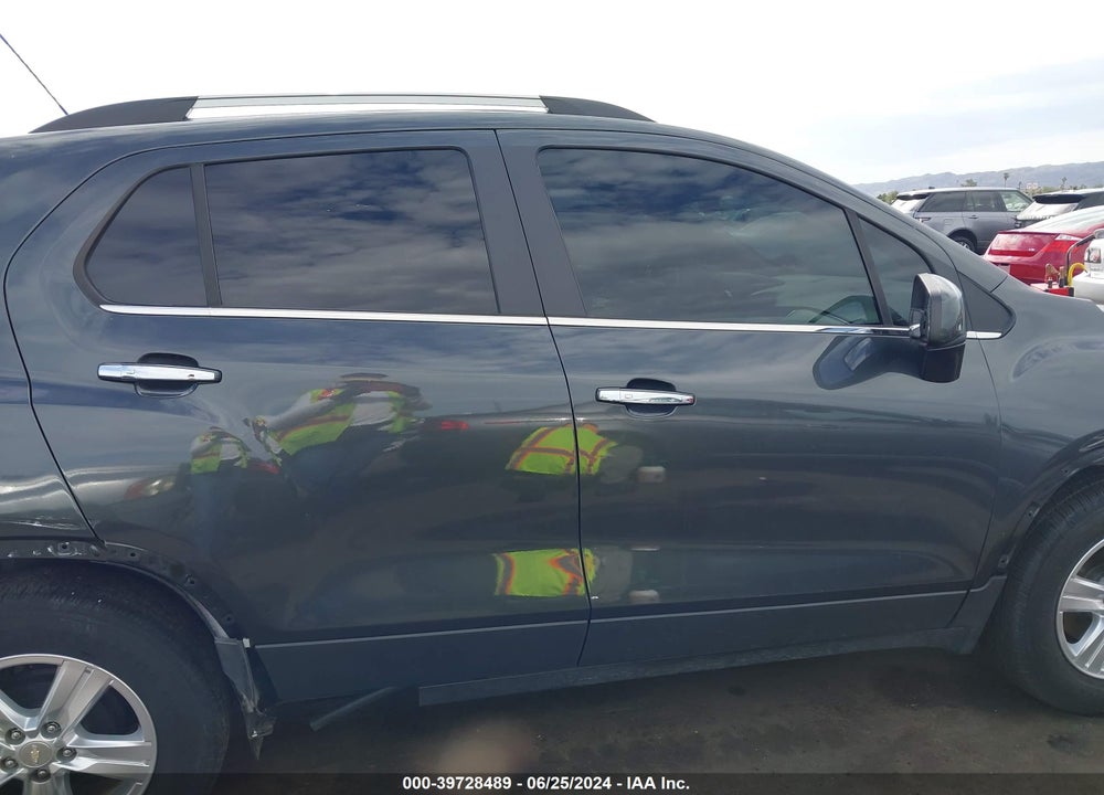 2017 CHEVROLET TRAX VIN: 3GNCJLSB8HL263966