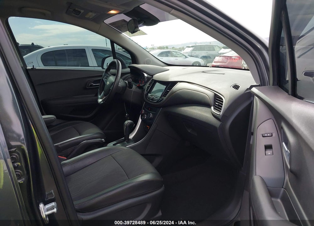 2017 CHEVROLET TRAX VIN: 3GNCJLSB8HL263966