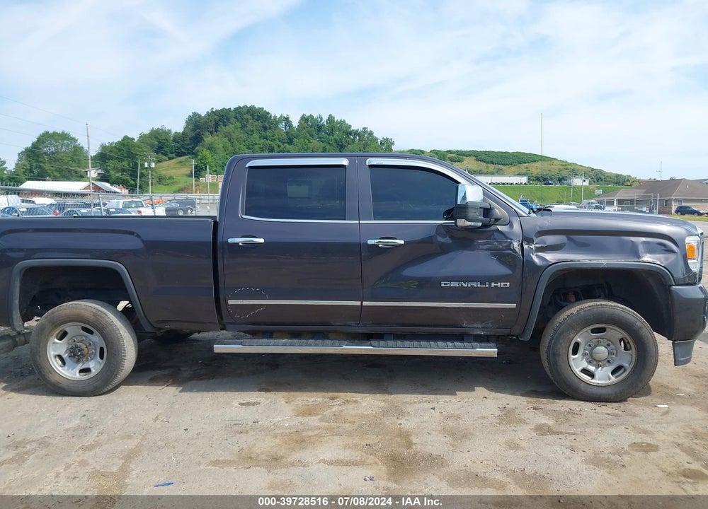 2015 GMC SIERRA 2500HD DENALI VIN: 1GT120E83FF136321