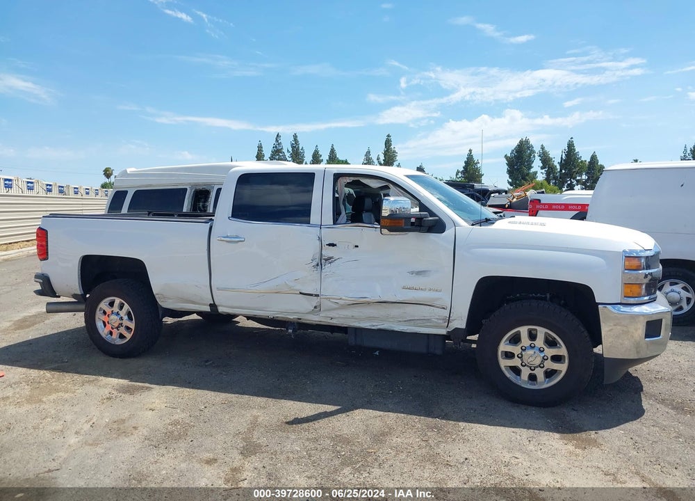 2015 CHEVROLET SILVERADO 2500HD LTZ VIN: 1GC1KWE85FF670147