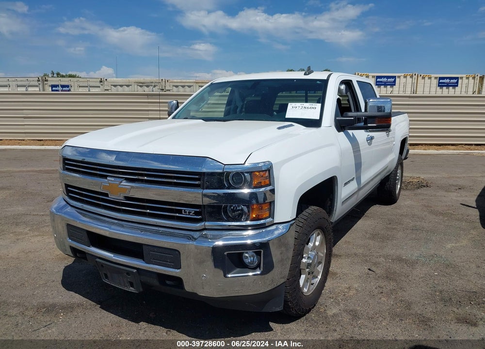 2015 CHEVROLET SILVERADO 2500HD LTZ VIN: 1GC1KWE85FF670147