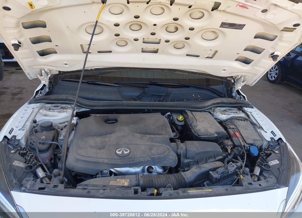 2018 INFINITI QX30 PREMIUM VIN: SJKCH5CR9JA049865