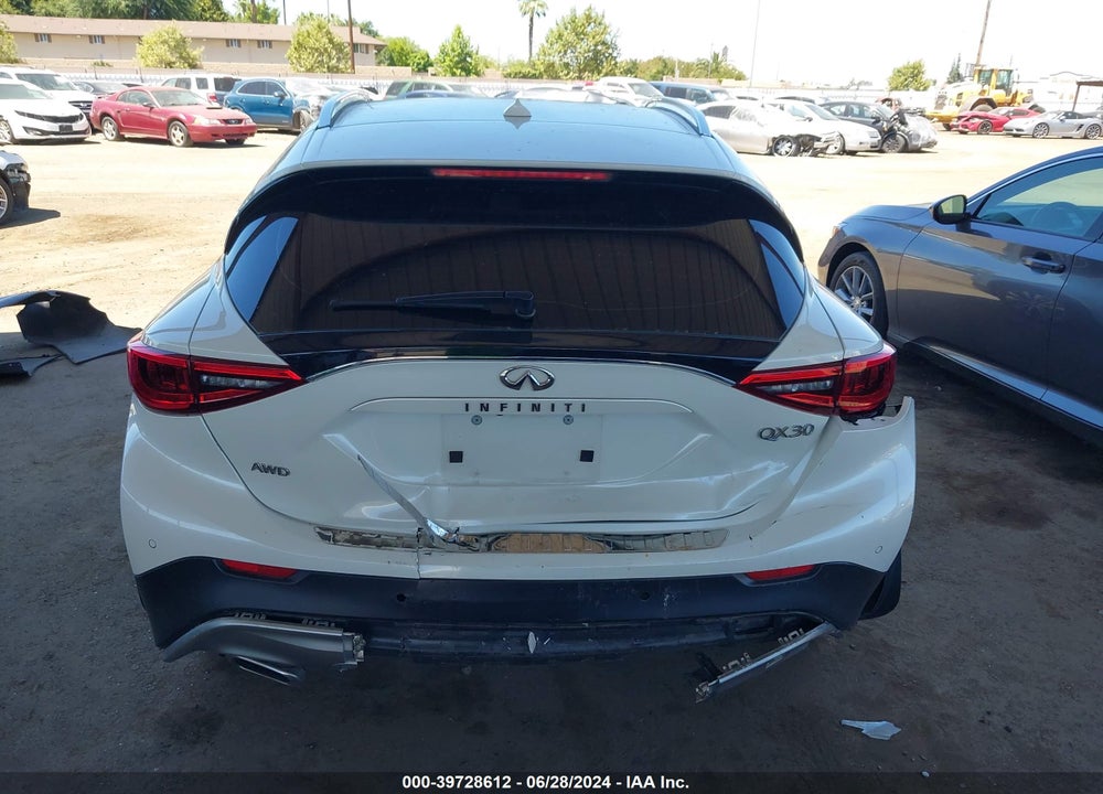 2018 INFINITI QX30 PREMIUM VIN: SJKCH5CR9JA049865