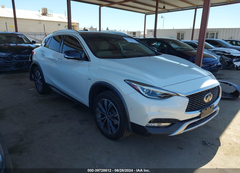 2018 INFINITI QX30 PREMIUM VIN: SJKCH5CR9JA049865