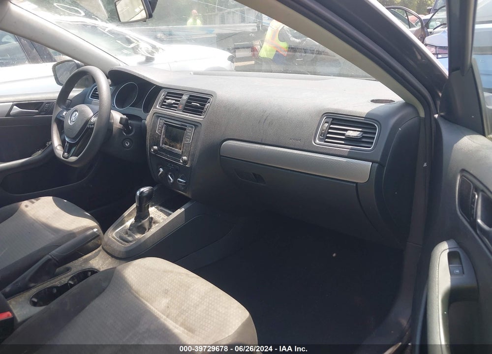 2017 VOLKSWAGEN JETTA 1.4T S VIN: 3VW2B7AJ0HM392308