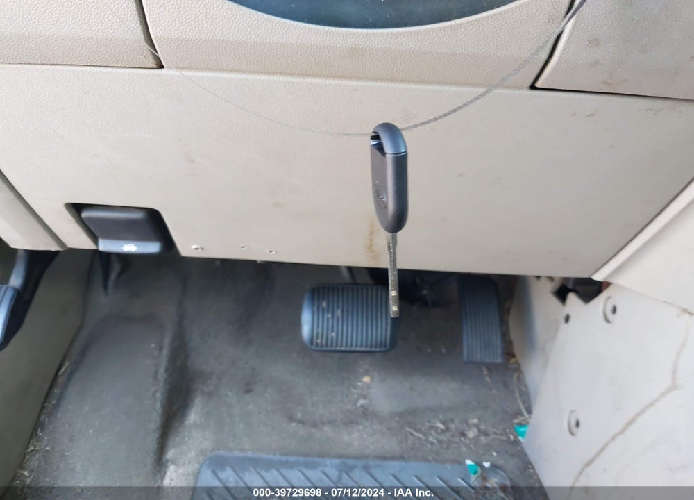 2008 FORD ESCAPE XLT VIN: 1FMCU03Z28KE64639